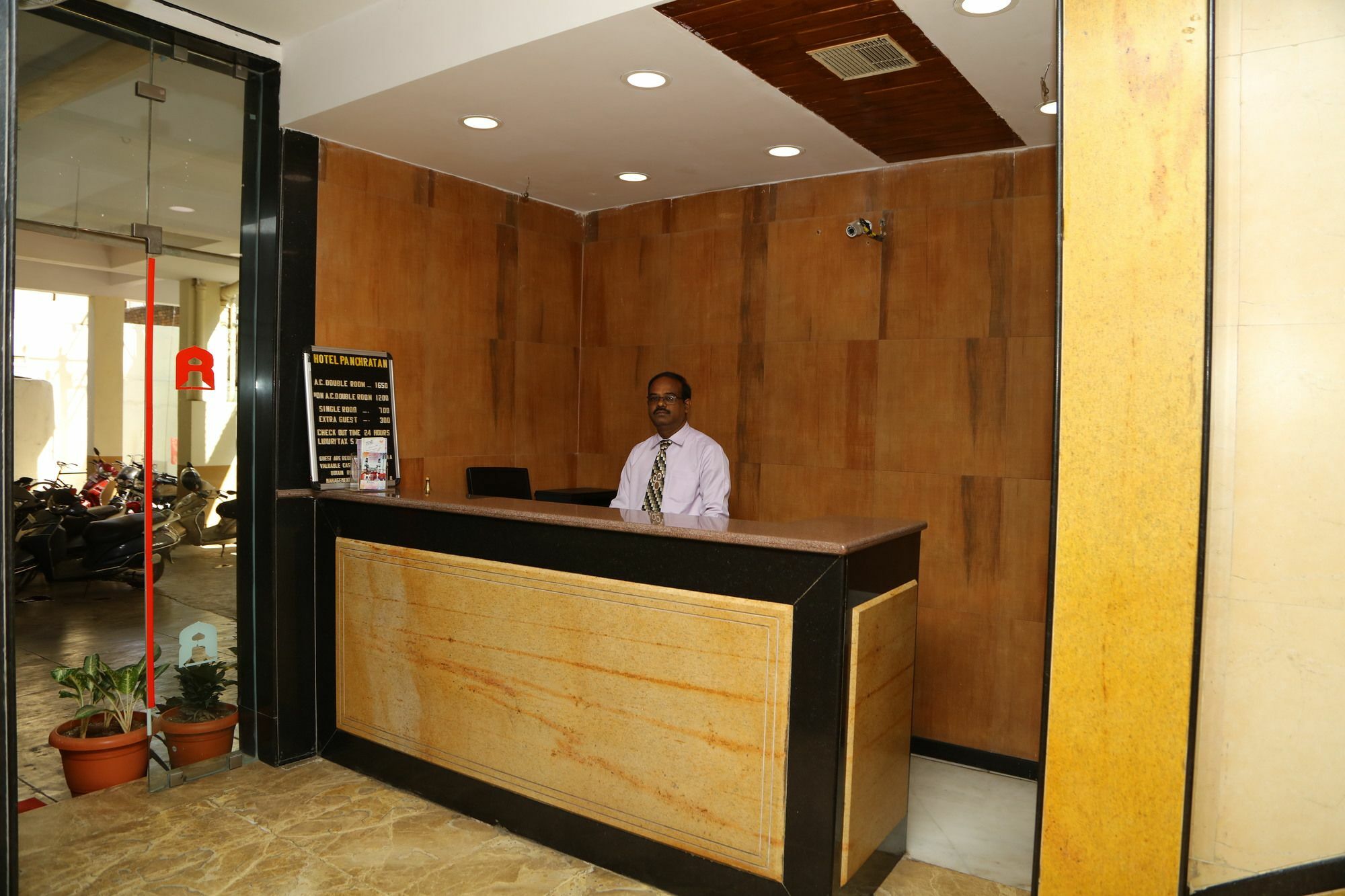 Hotel Panchratan Hyderabad Eksteriør billede